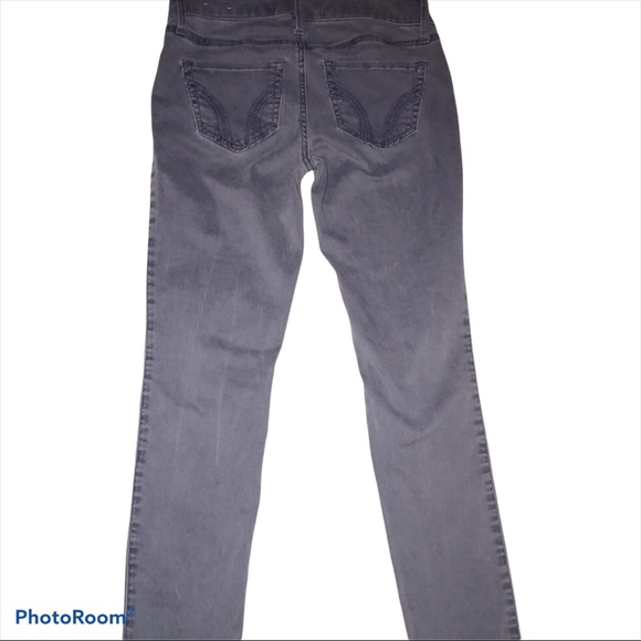 Hollister Jeans. Super Skinny Size 00 - Picture 3 of 11